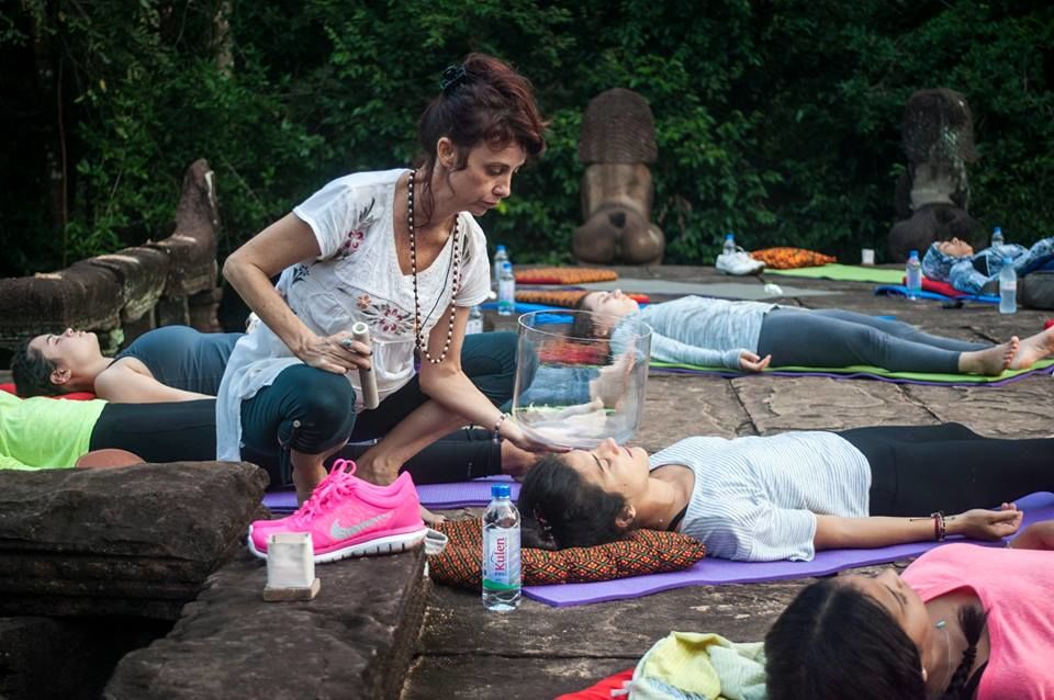 7_Yoga_at_the_Temple